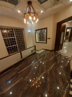 10 MARLA HOUSE FOR RENT IN BAHRIA TOWN LAHORE 0