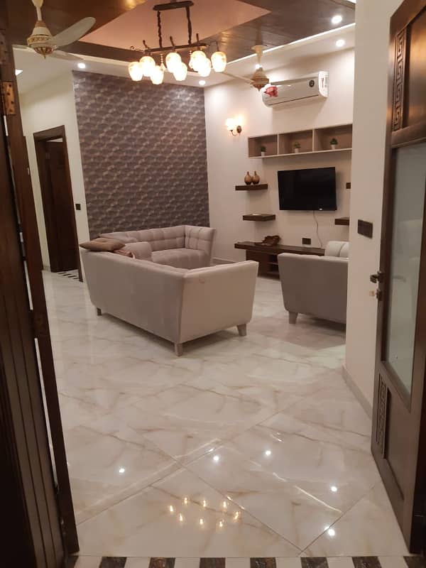 10 MARLA HOUSE FOR RENT IN BAHRIA TOWN LAHORE 2