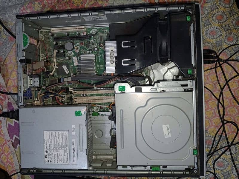 Core 2 duo and LCD, A pair of hp. . 2