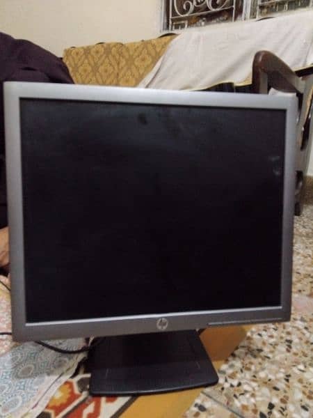 Core 2 duo and LCD, A pair of hp. . 7