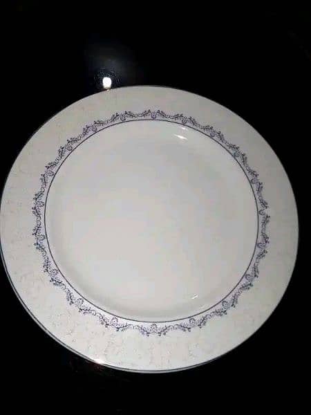 Ceramic dinner set for sale 3