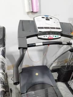 COMMERCIAL GRADE TREADMILL AVAILABLE 4HP MOTOR, 0*3*3*3*7*1*1*9*5*3*1