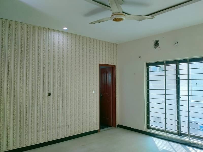 10 MARLA NEW EXCELLENT GOOD CONDITION UPPER PORTION HOUSE FOR RENT IN RAFI BLOCK BAHRIA TOWN LAHORE 13