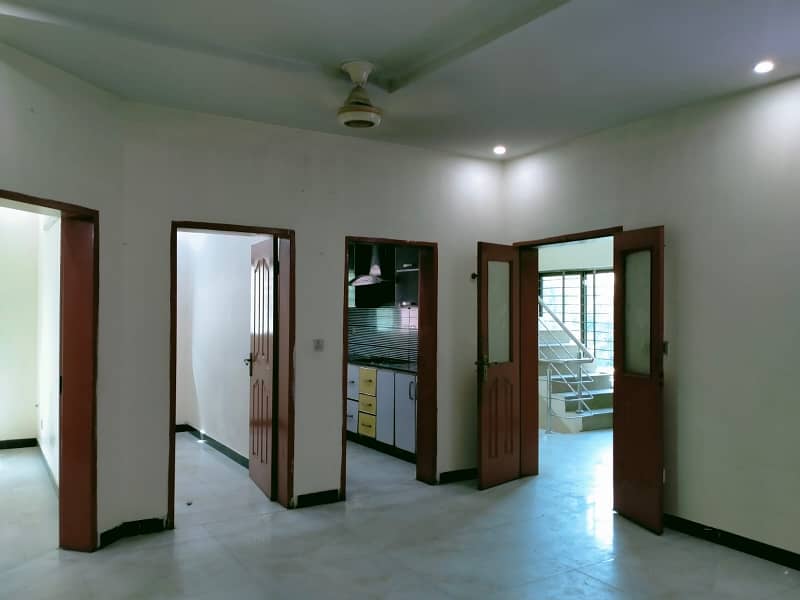 10 MARLA NEW EXCELLENT GOOD CONDITION UPPER PORTION HOUSE FOR RENT IN RAFI BLOCK BAHRIA TOWN LAHORE 17