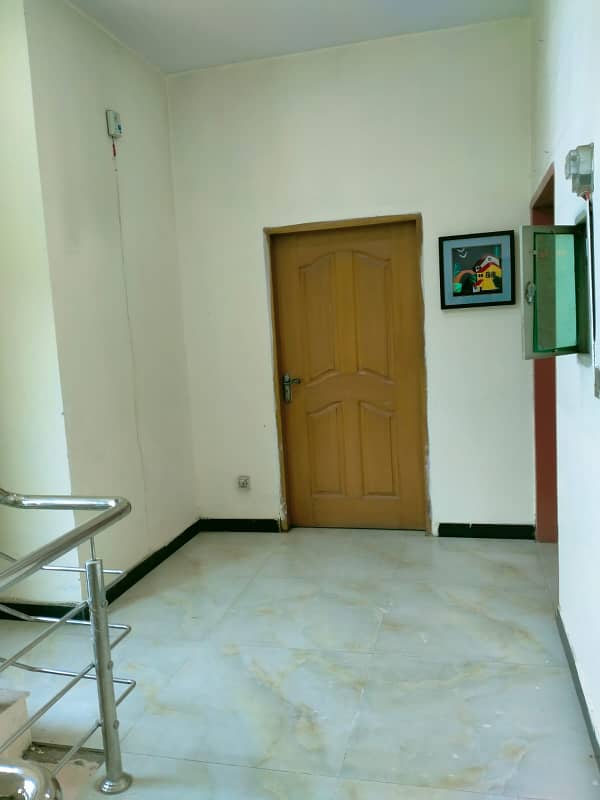 10 MARLA NEW EXCELLENT GOOD CONDITION UPPER PORTION HOUSE FOR RENT IN RAFI BLOCK BAHRIA TOWN LAHORE 21