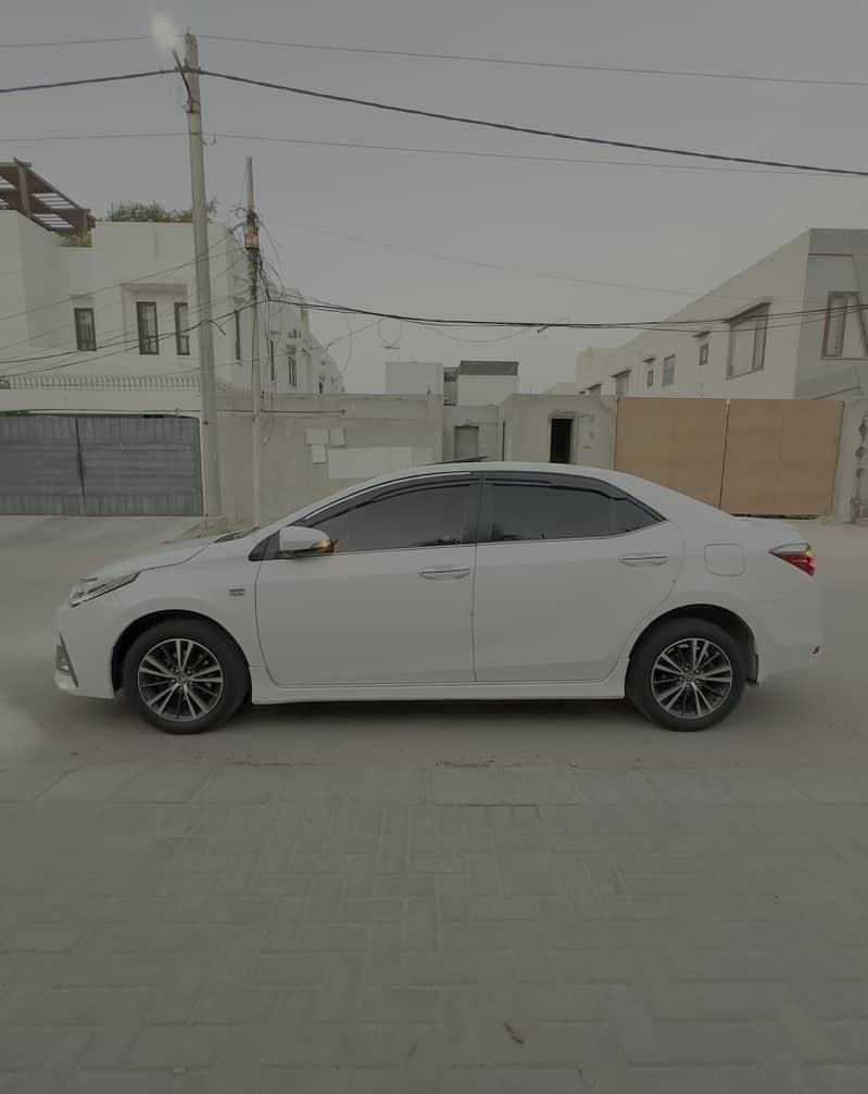 TOYOTA COROLLA ALTIS GRANDE 1.8 2019 8