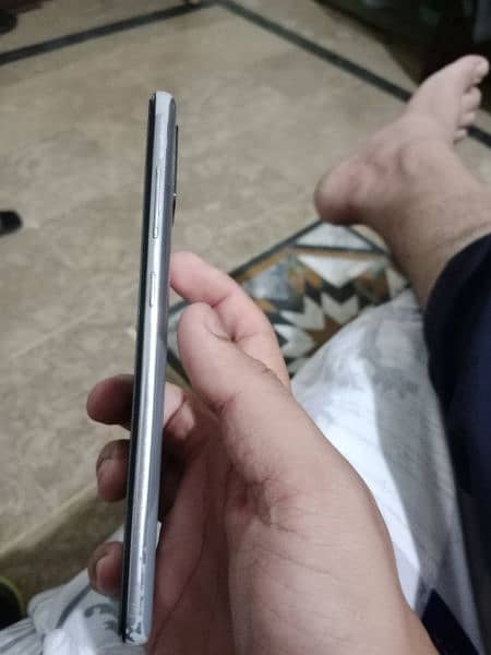 Samsung Galaxy a51 ha all ok ha finger bhi ok ha 4