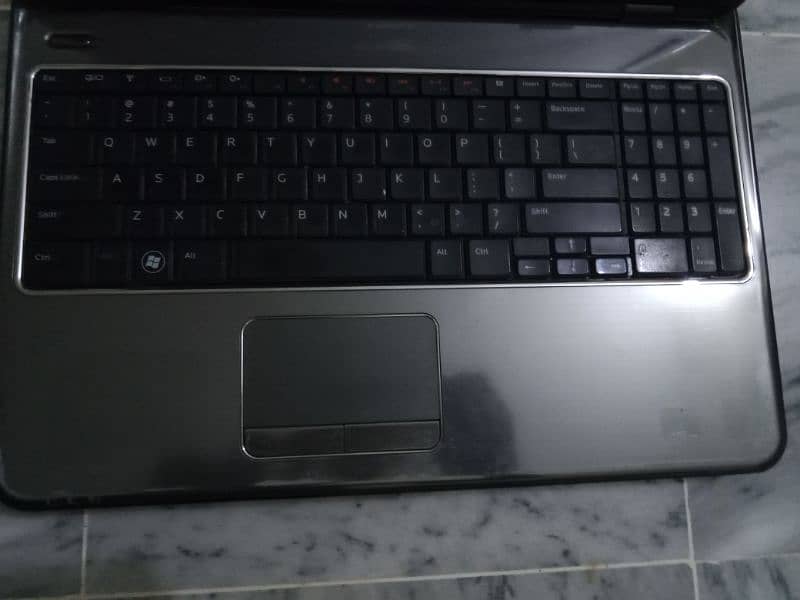 New Condition Dell Laptop Sale For Office Work 1