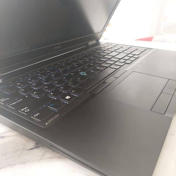 Dell latitude 5580 9