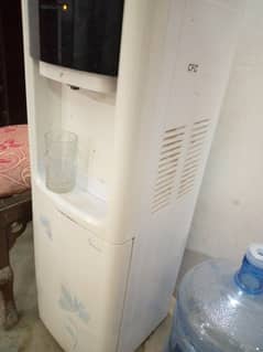 Urgent sale water dispenser