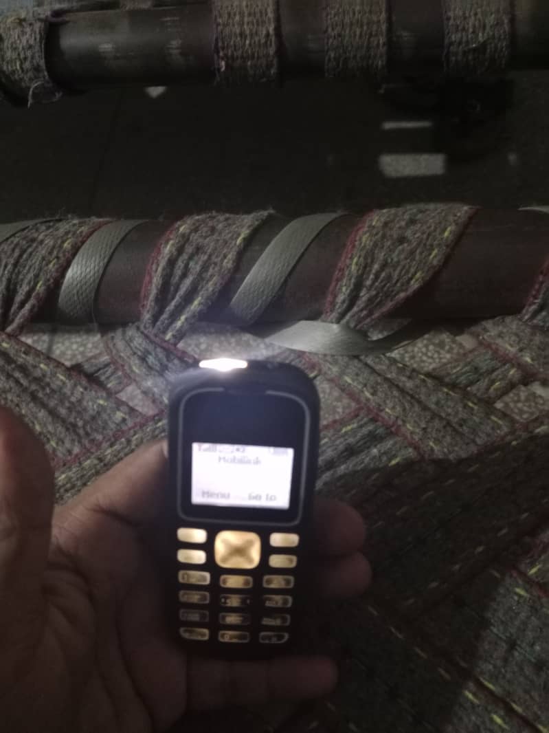 Nokia 1280 4