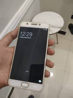 Oppo F1s (4GB/64GB) - Excellent Condition, One-Handed Used