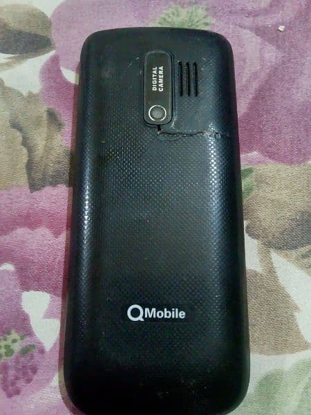 Qmobile b65 1