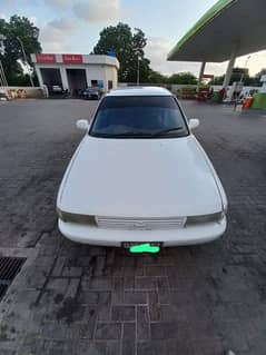 Nissan Sunny 1992