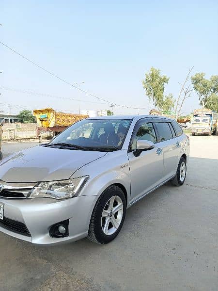 Toyota Corolla Fielder 2014 0