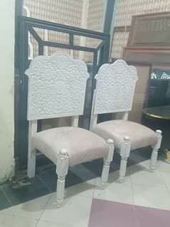 two chair only karwing design