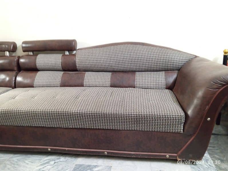 l shaped brand new Sofa 0