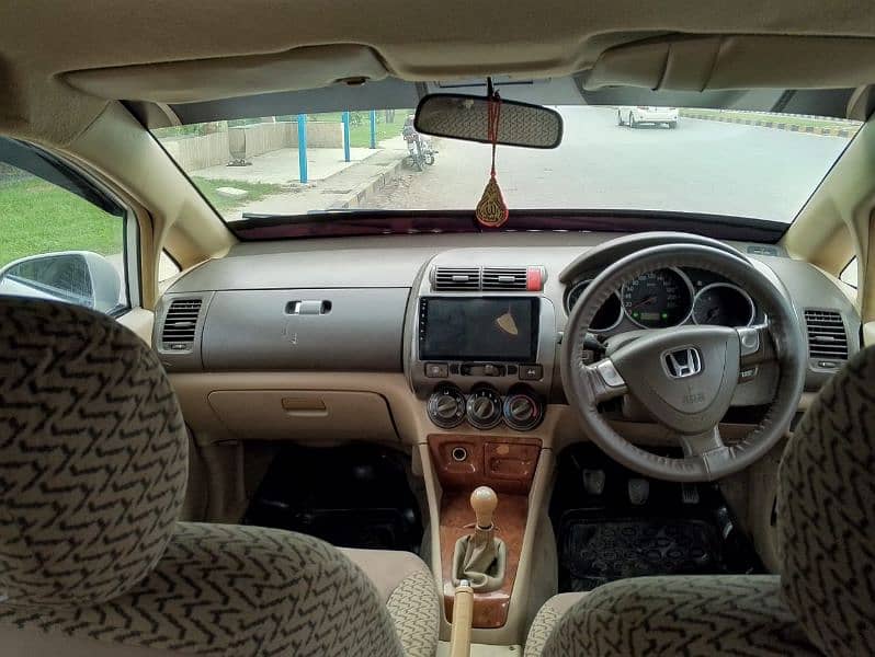 Honda City IDSI 2004 4