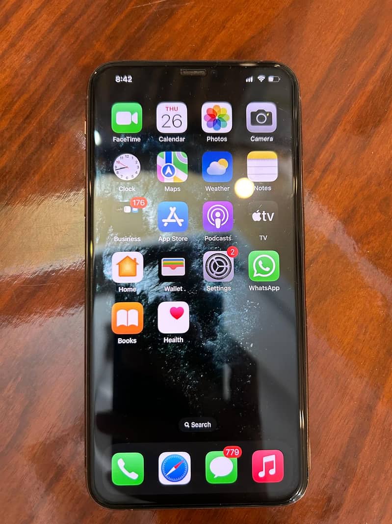 Iphone 11 promax golden color. 1