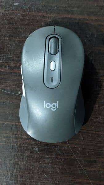 Logitech Signature plus M750 Mouse 2