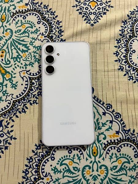 10/10 Samsung a35 8/256gb 2