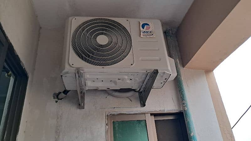 imported 1.5 inverter gree 1800BUT 1