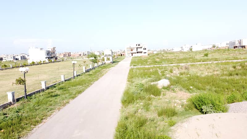 7 marla plot for sale in cbr town phase 1 cda approved 2