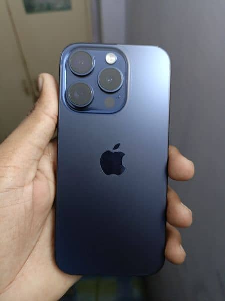 Apple iPhone 15 pro  JV 1