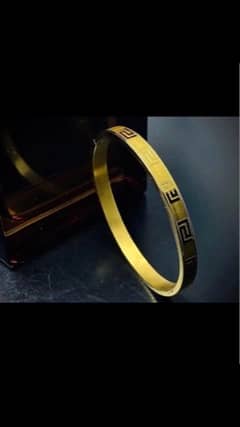 Beautifuly Shiny Elegant Branded Yellow Gold Silver Love Bangle