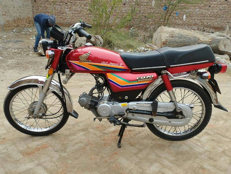 Honda bike 70CG03277559122urgent for sale model 2012 1