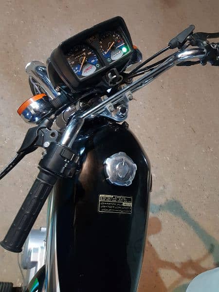 Honda cg 125 cc 2023 Karachi number 3