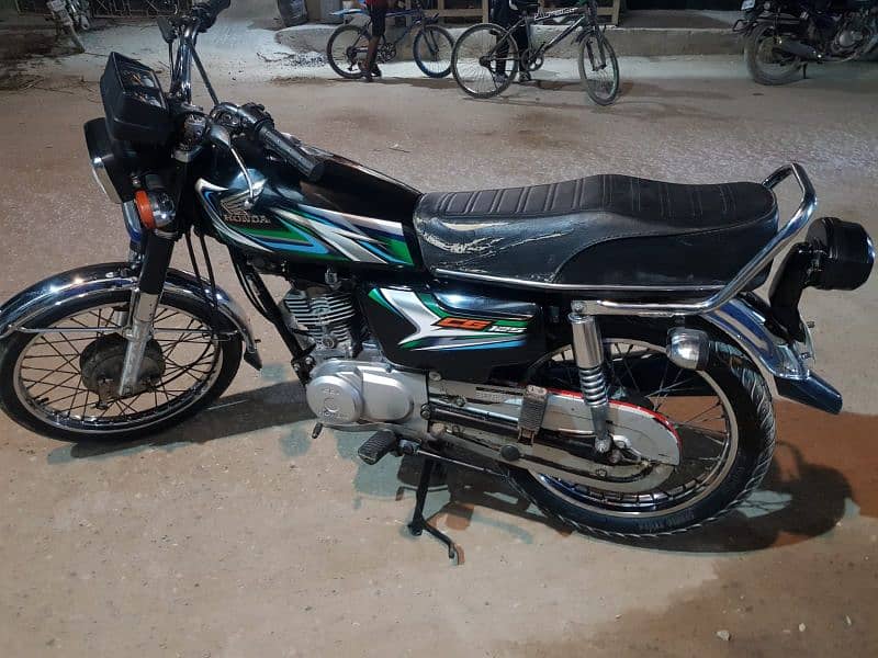 Honda cg 125 cc 2023 Karachi number 6