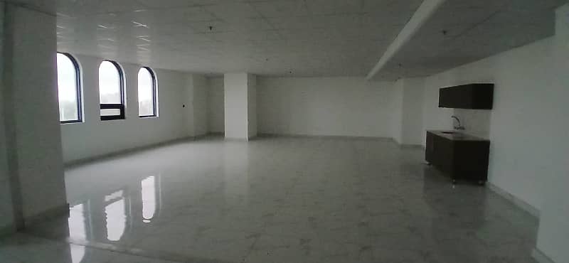 1351 Square Feet Office Prime Space With Terrace Is Available For Rent In Grand Square Mall 3