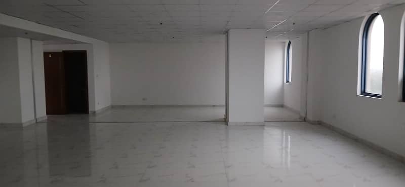 1351 Square Feet Office Prime Space With Terrace Is Available For Rent In Grand Square Mall 8