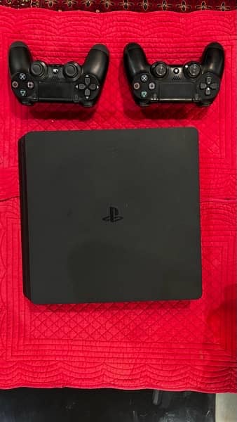 PS4 Slim 1 TB 1