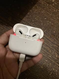 AirPods pro copy used 10/10 with cable