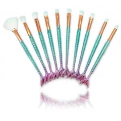 Colorful Fish Tail Makeup Brushes