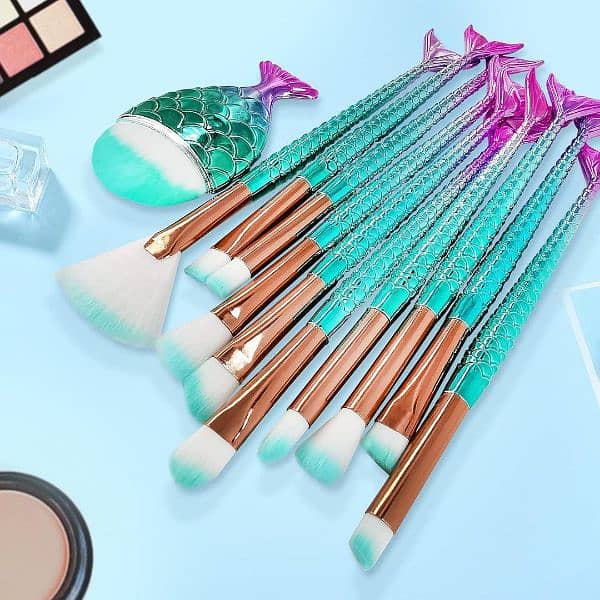 Colorful Fish Tail Makeup Brushes 4