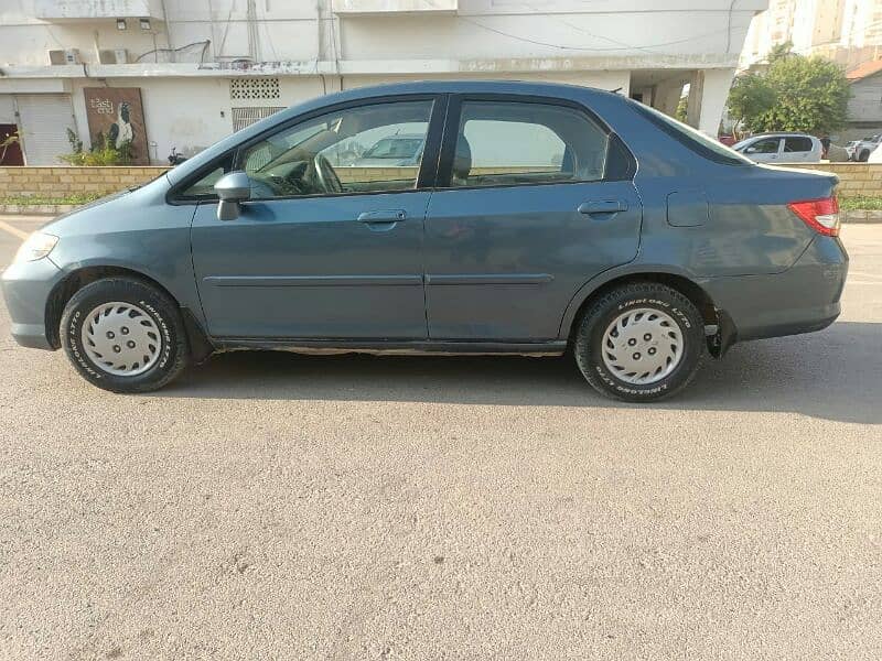 Honda City IDSI 2004 4