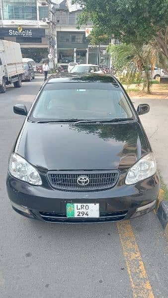 Toyota Corolla SE saloon 2003 1