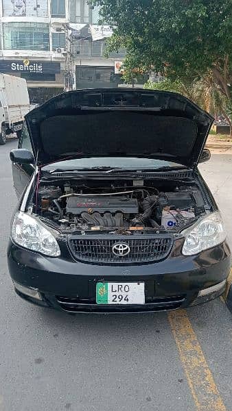 Toyota Corolla SE saloon 2003 9