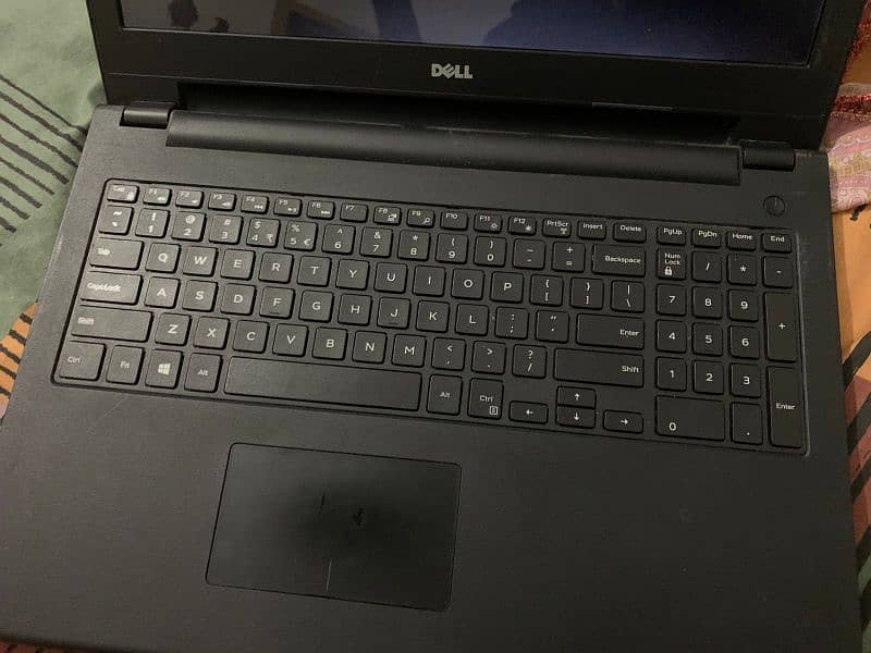 dell laptop with good condition 3