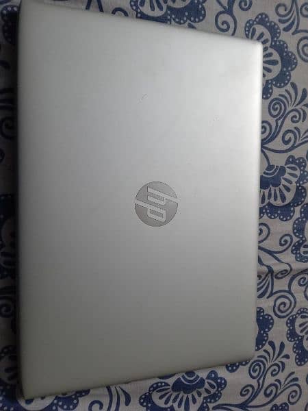 hp laptop 8th generation  in very good condition 2