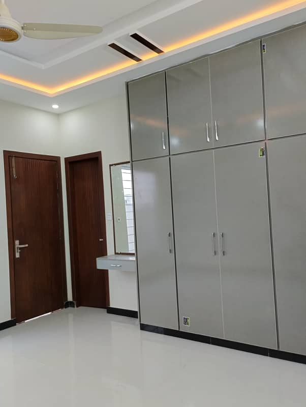 Luxury 2Knaal Sprat gate 3bed upper portion for rent in dha phase 1 28