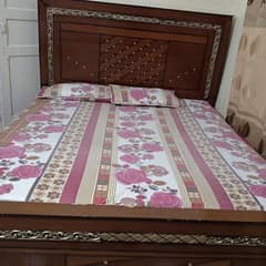 Wooden  bed