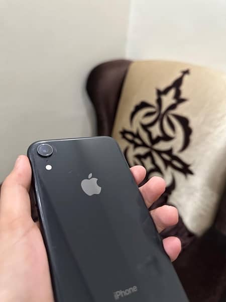 iphone xr 1