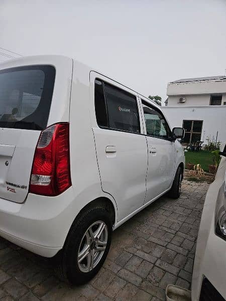 Suzuki Wagon R 2016 Total Genuine well maintained 5