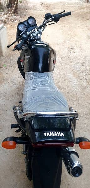 Yamaha YBR G 1