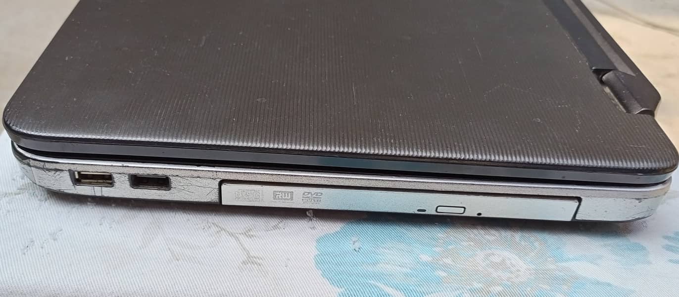 Dell core i3 vostro 1540 1st generation 3