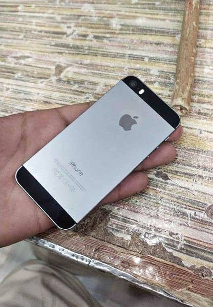 i phone 5s pta approved 64gb 0322,7573476 Whatsapp 0